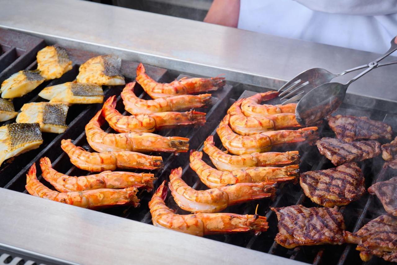 The Fullerton Ocean Park Hotel Hong Kong Exterior photo Grilled prawns