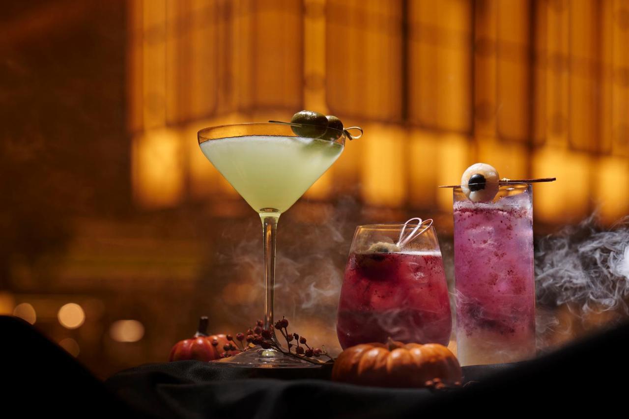 The Fullerton Ocean Park Hotel Hong Kong Exterior photo A cocktail